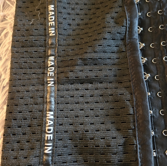 M+ Waist Trainer for Women Slimmer Corset Body Size Med/Large - Picture 10 of 10